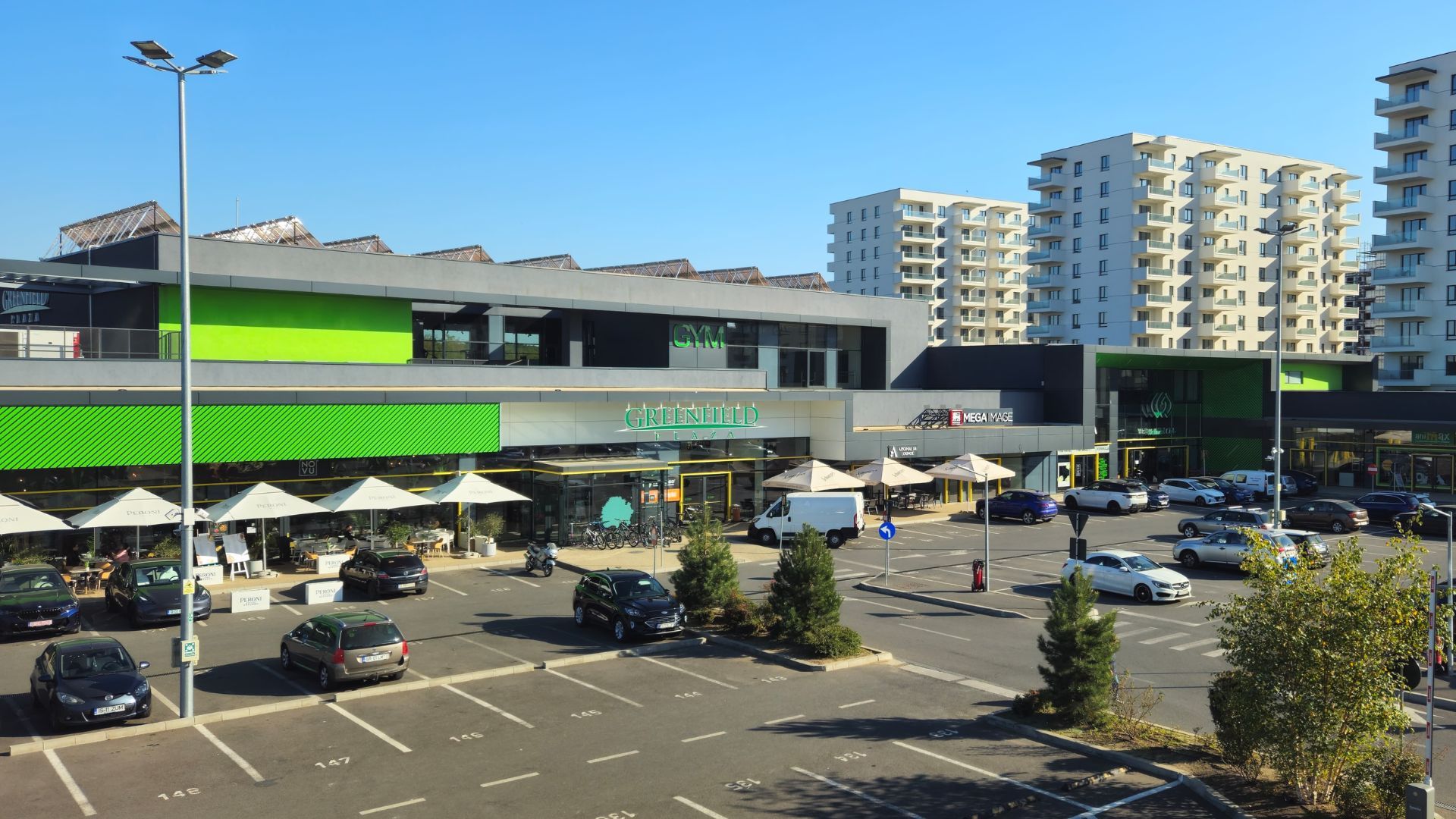 plaza433.jpg